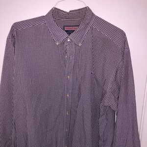 Vineyard vines button down
